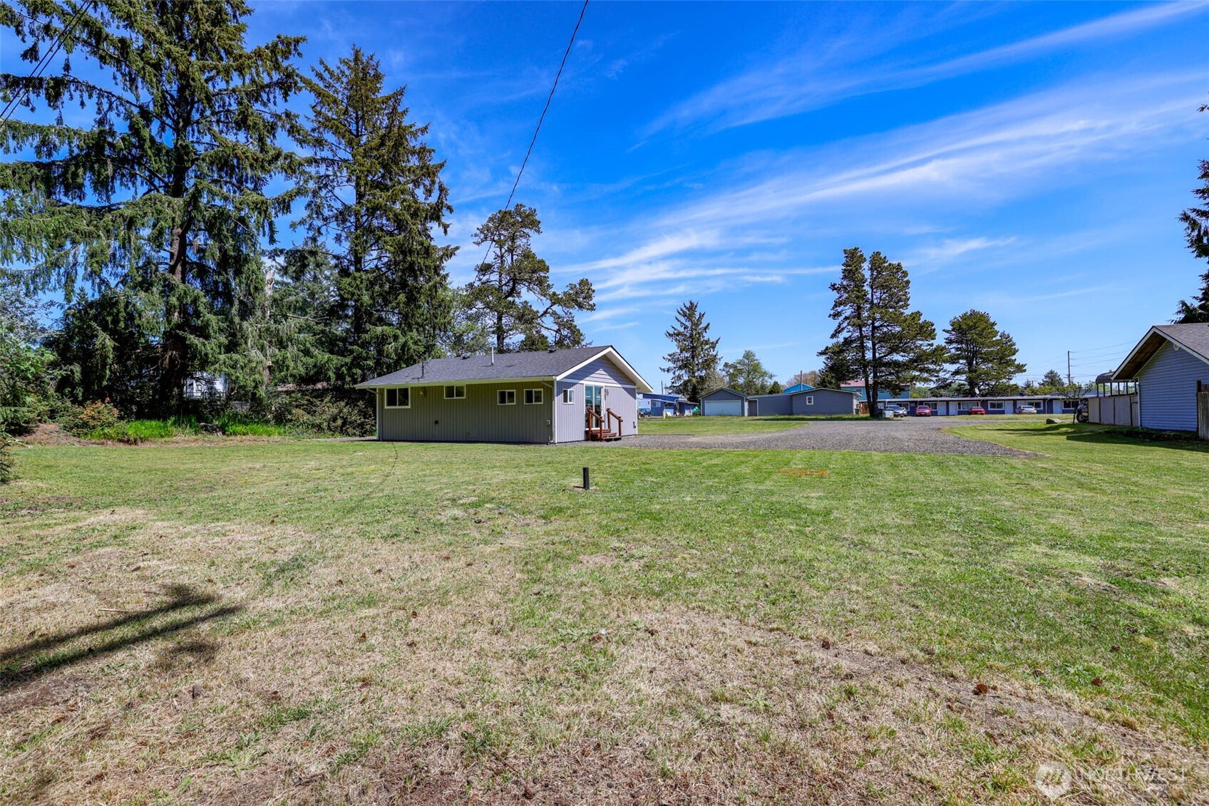 621 N Broadway , Westport, WA 98595