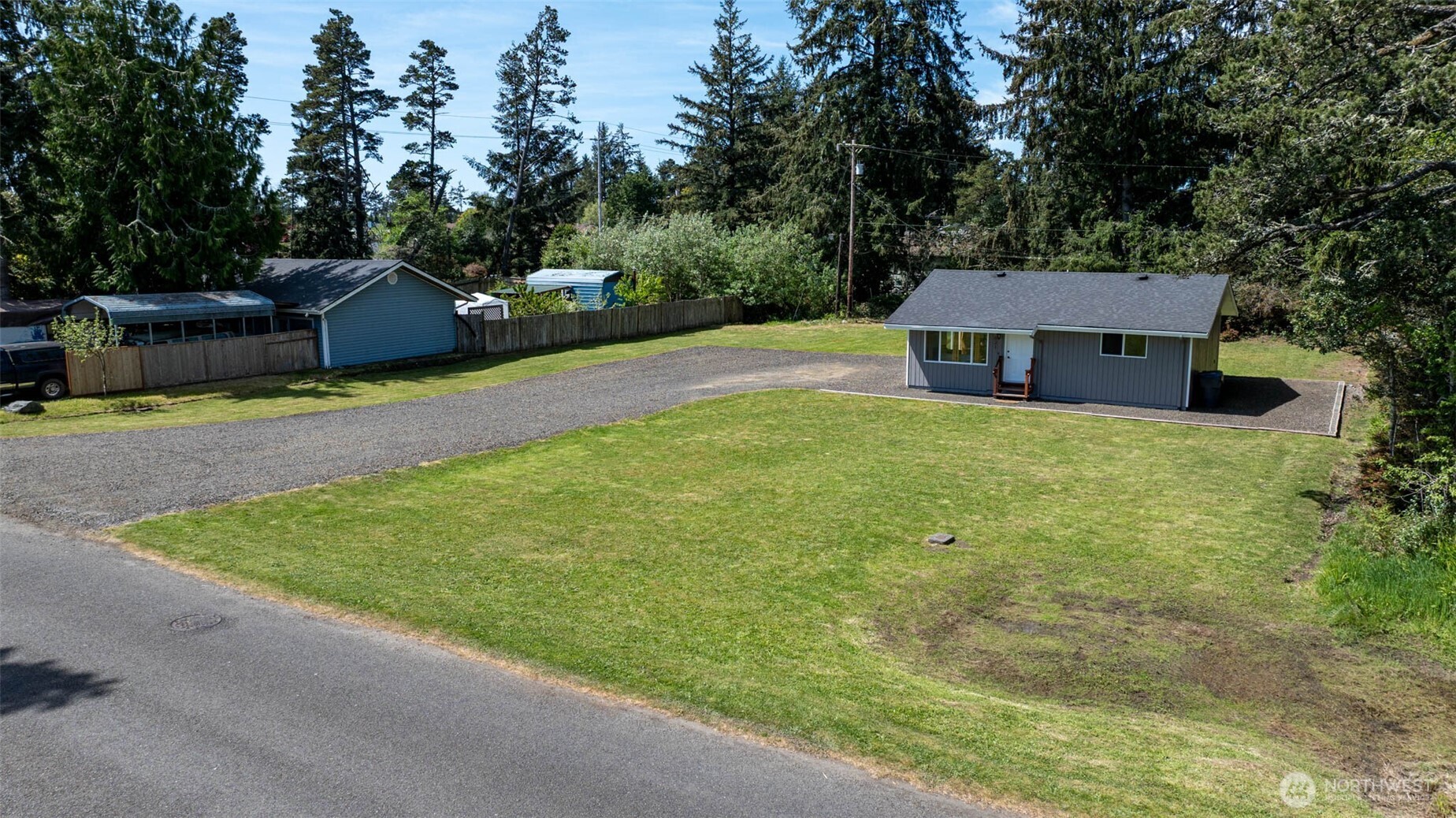 621 N Broadway , Westport, WA 98595