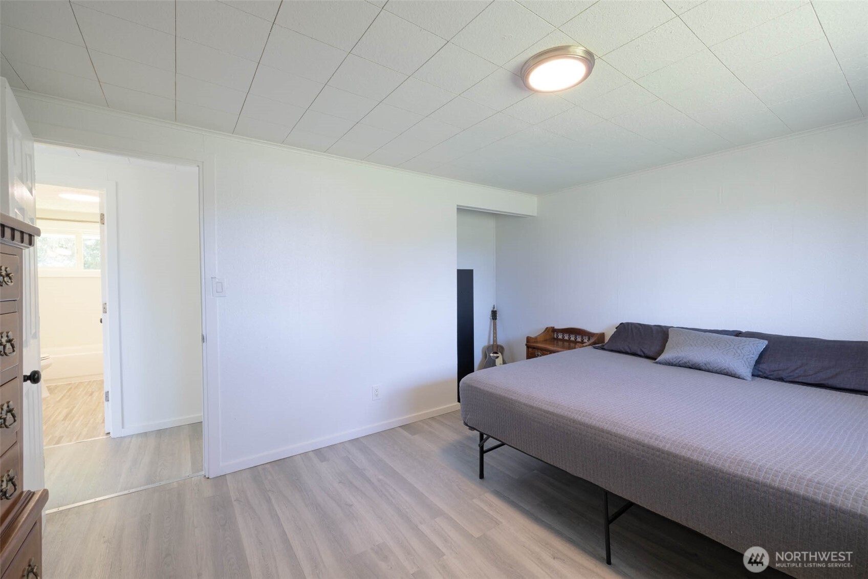 621 N Broadway , Westport, WA 98595