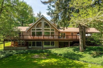 672 Walker Road , Kelso, WA 98626