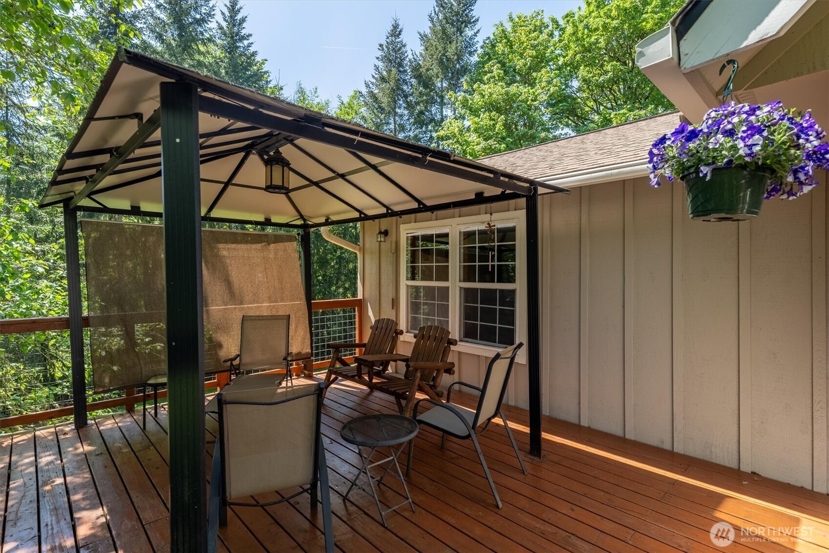 672 Walker Road , Kelso, WA 98626