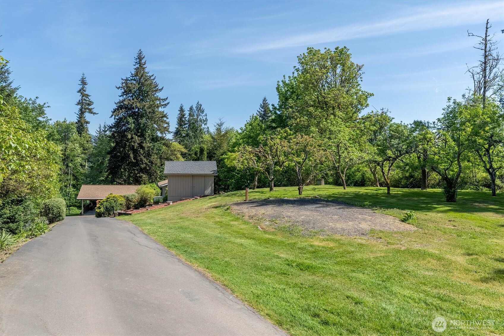 672 Walker Road , Kelso, WA 98626