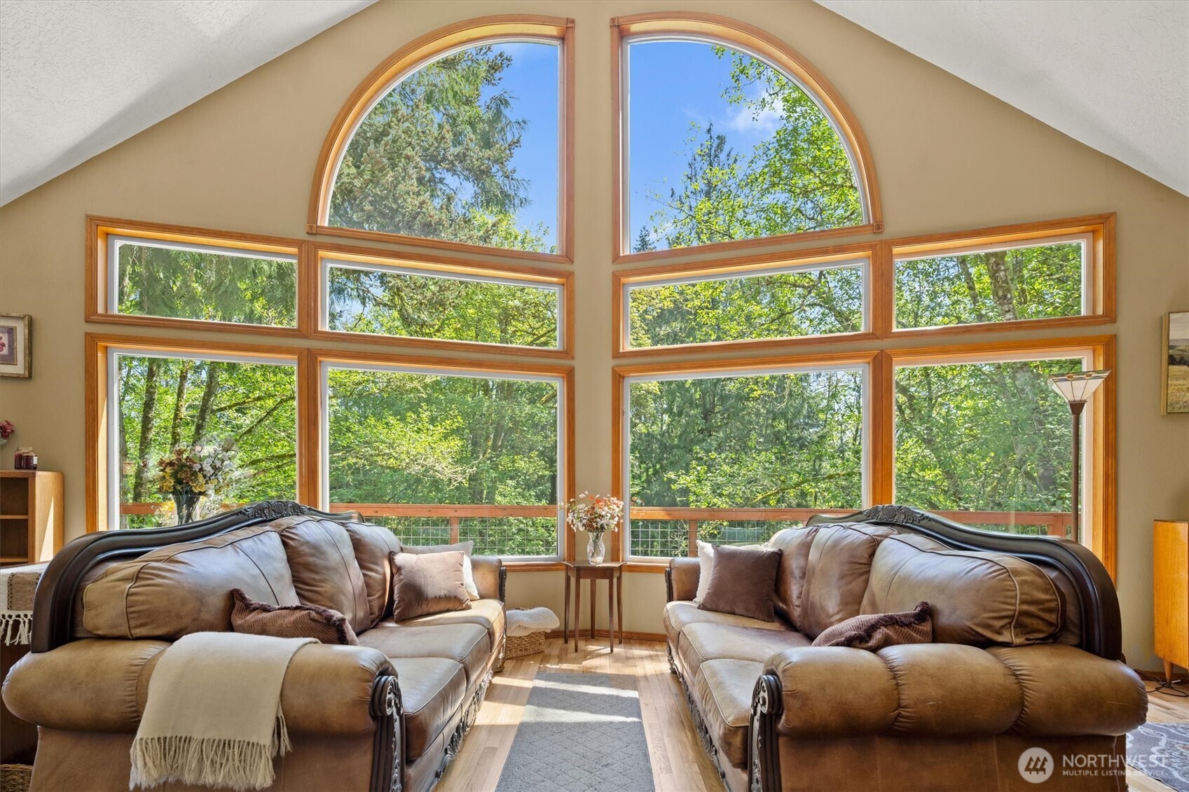 672 Walker Road , Kelso, WA 98626