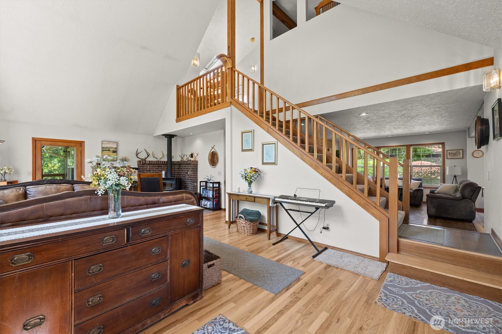 672 Walker Road , Kelso, WA 98626