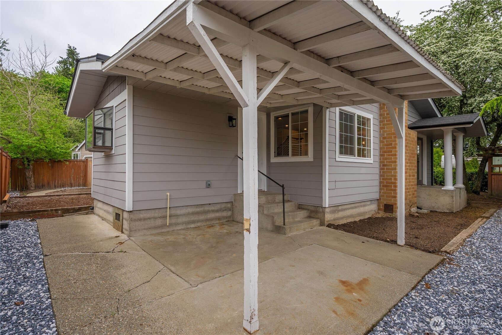 10112 SE 200th Street , Kent, WA 98031