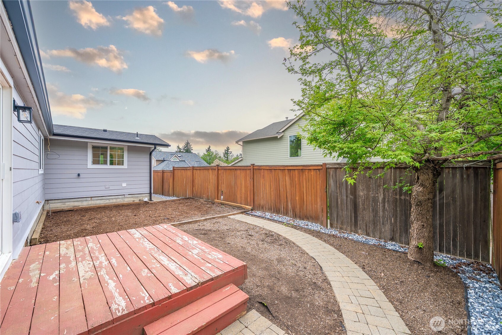 10112 SE 200th Street , Kent, WA 98031