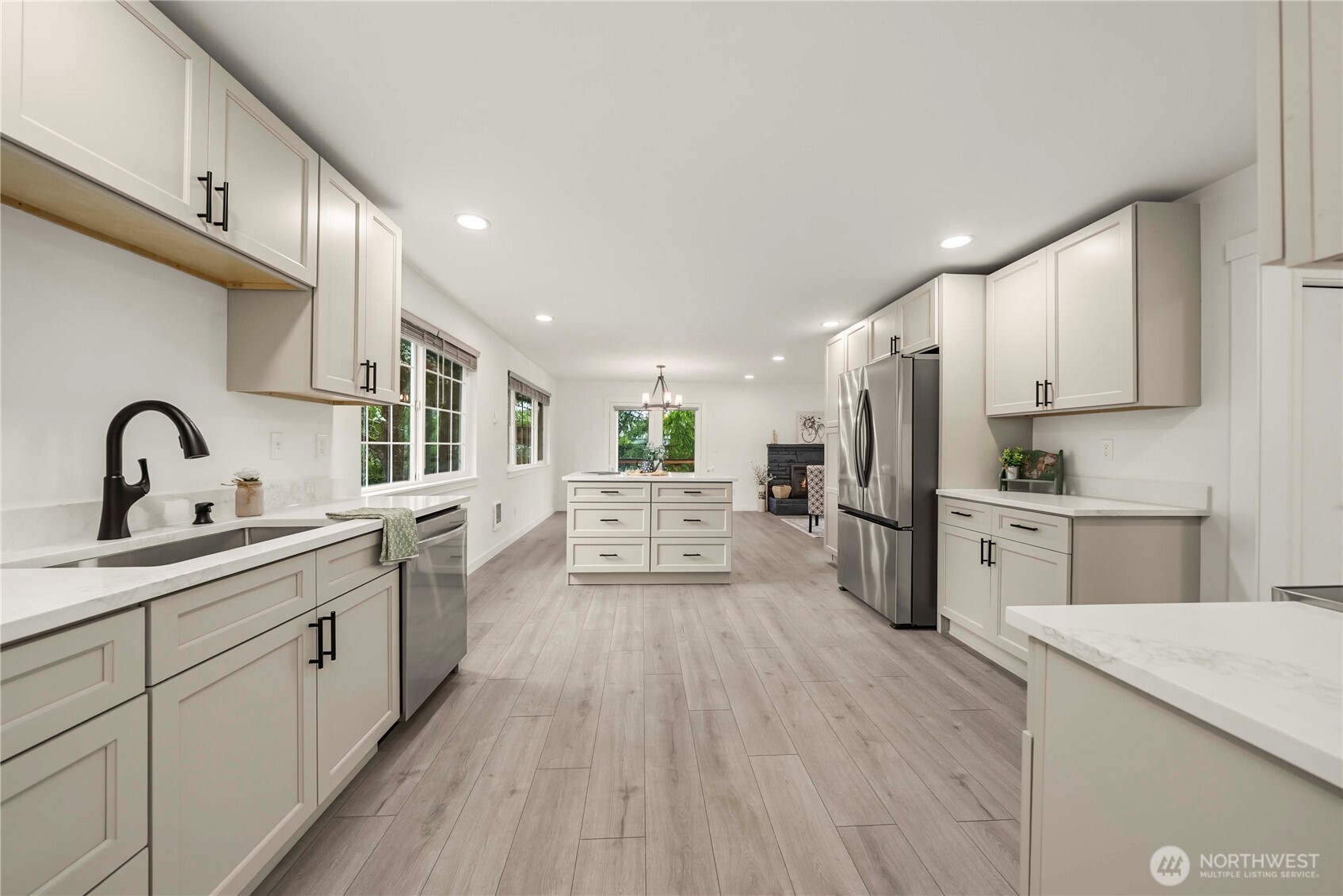 10112 SE 200th Street , Kent, WA 98031