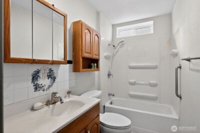 9402 S Sheridan Ave , Tacoma, WA 98444 - Photo 14