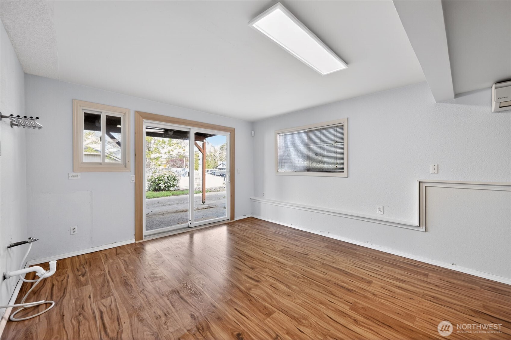 9402 S Sheridan Ave , Tacoma, WA 98444