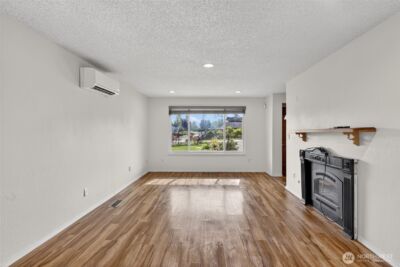 9402 S Sheridan Ave , Tacoma, WA 98444 - Photo 8