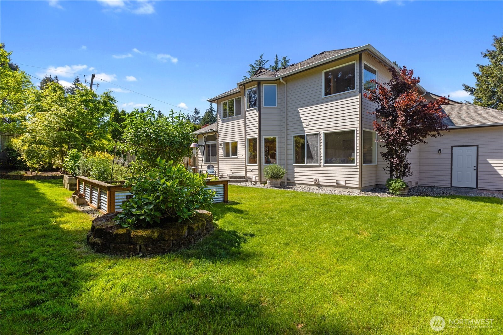 7205 NE 147th Place , Kenmore, WA 98028