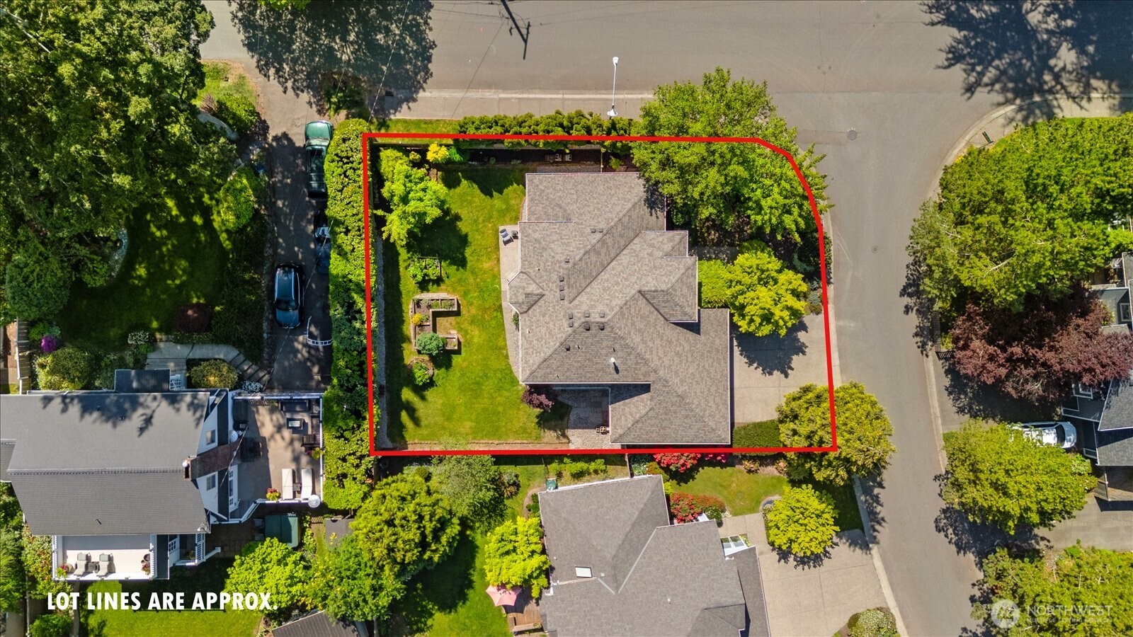 7205 NE 147th Place , Kenmore, WA 98028