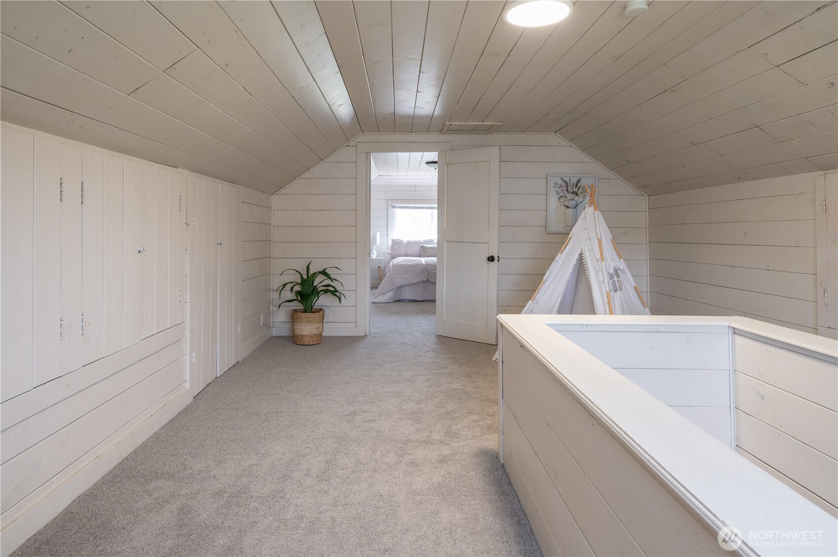 912 1st Street , Hoquiam, WA 98550