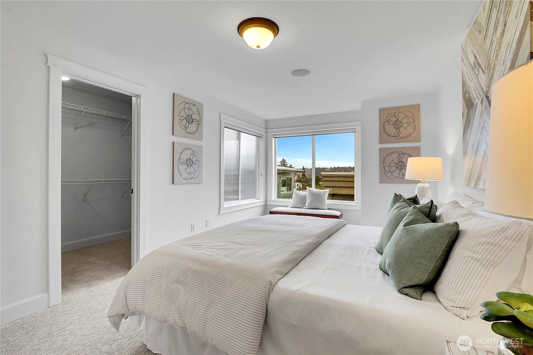 815 2nd Avenue N #A, Seattle, WA 98109