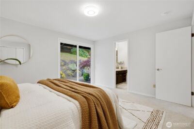 1011 179th Place NE, Bellevue, WA 98008 - Photo 18