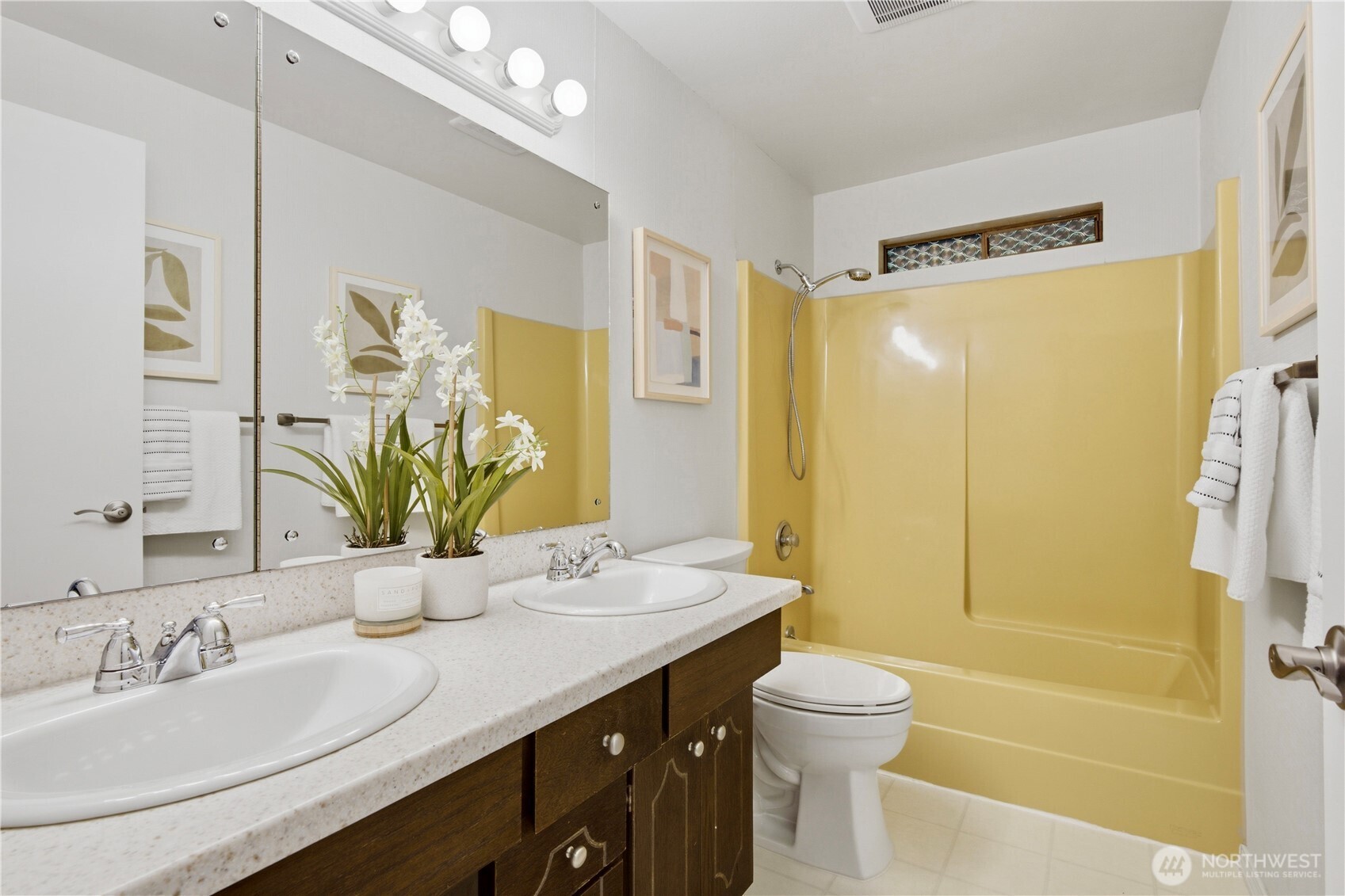 1011 179th Place NE, Bellevue, WA 98008