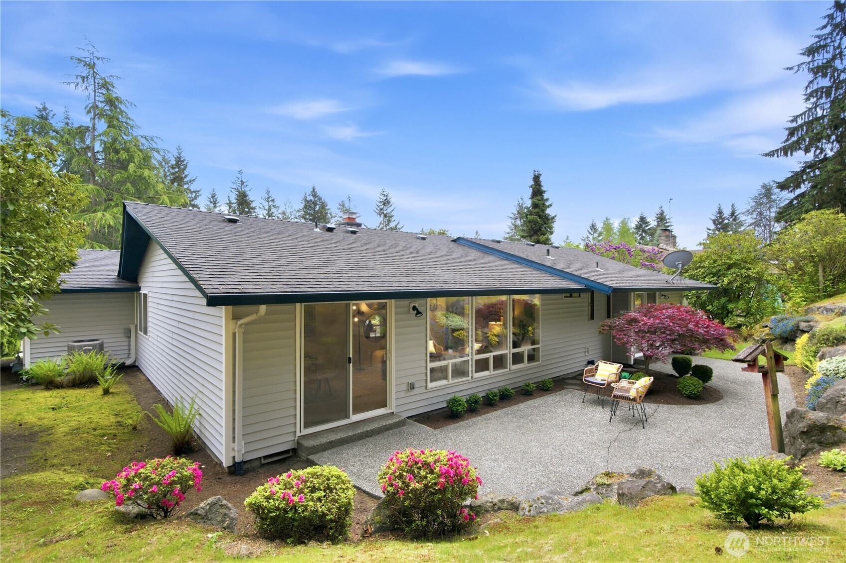 1011 179th Place NE, Bellevue, WA 98008