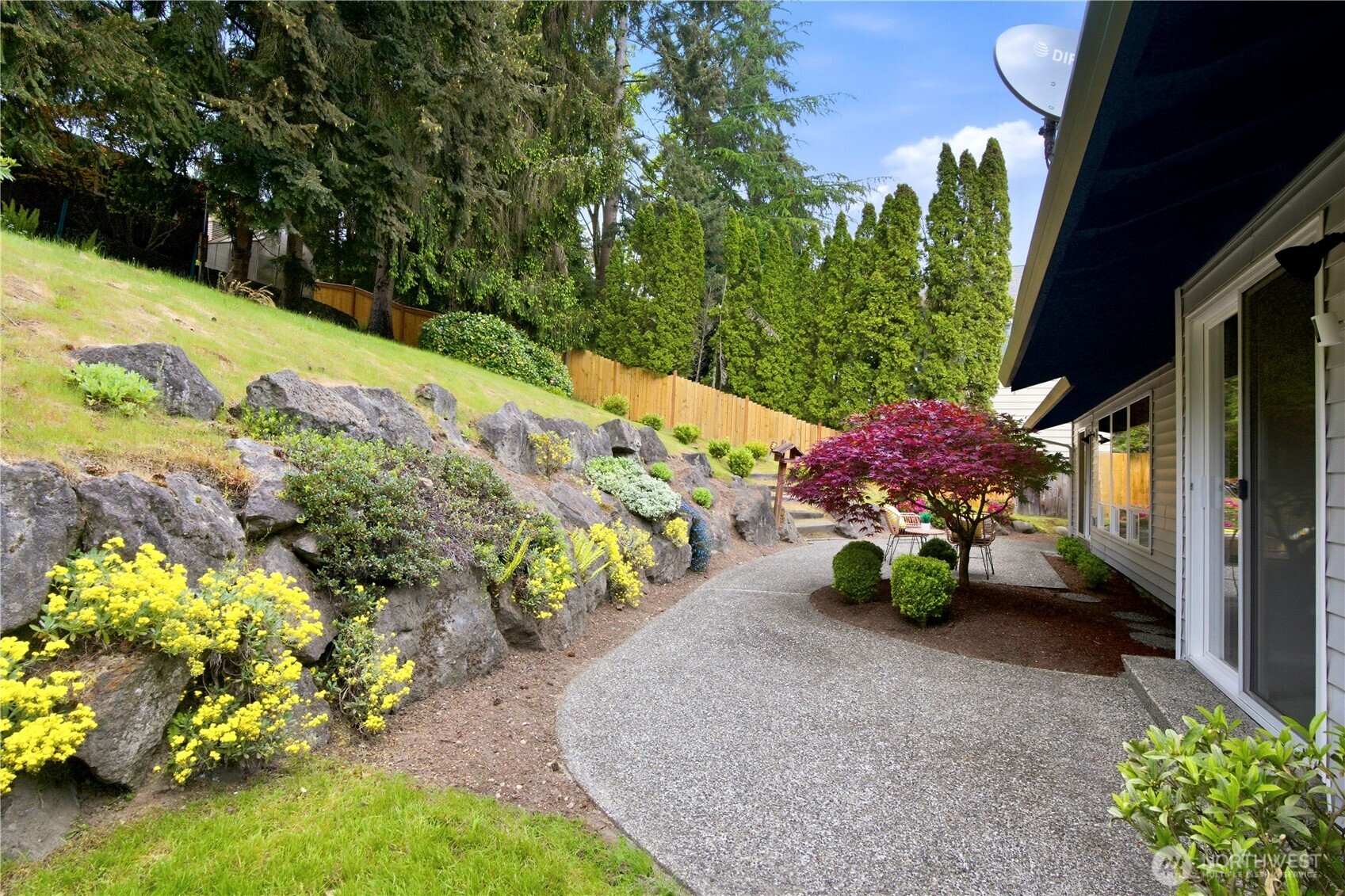 1011 179th Place NE, Bellevue, WA 98008