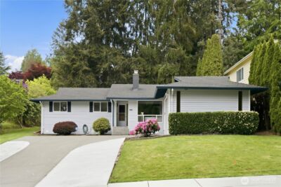 1011 179th Place NE, Bellevue, WA 98008 - Photo 3