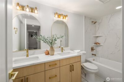 2518 36th Avenue W, Seattle, WA 98199 - Photo 27