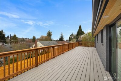 2518 36th Avenue W, Seattle, WA 98199 - Photo 29
