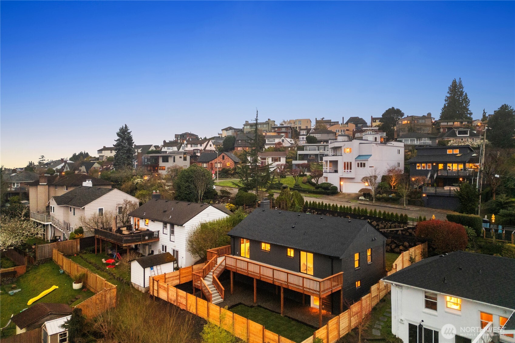 2518 36th Avenue W, Seattle, WA 98199