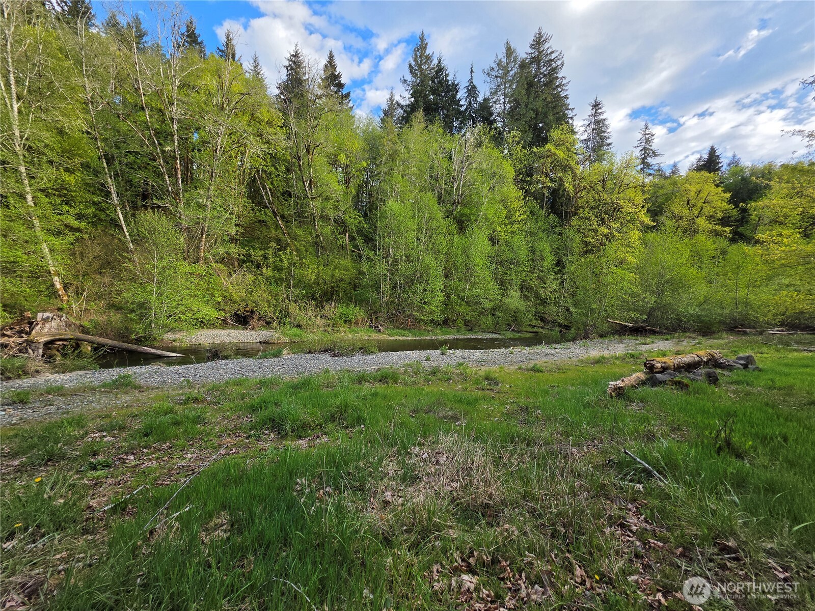 130 NE Evergreen Drive , Tahuya, WA 98588