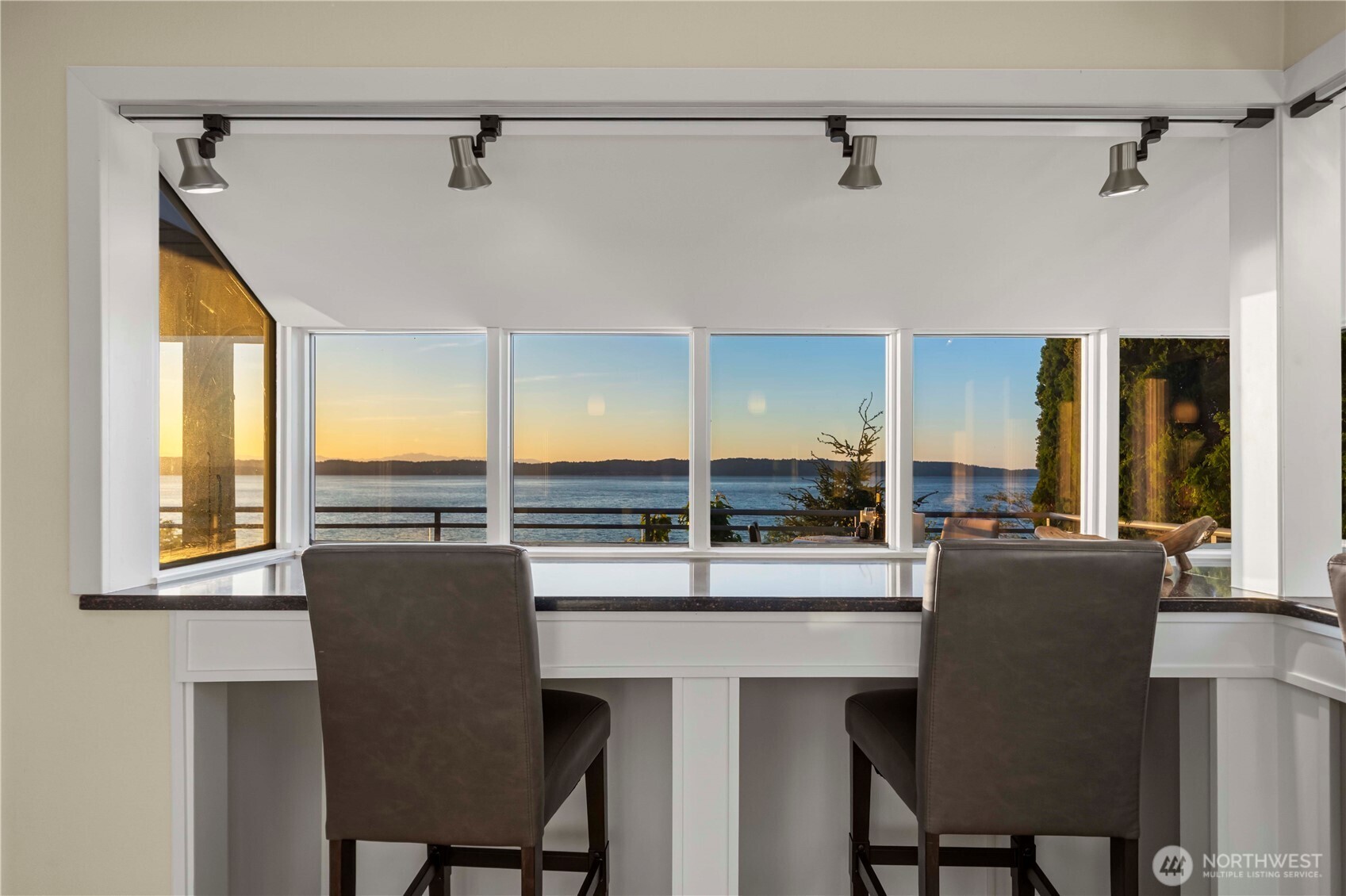 3626 SW Dash Point Road , Federal Way, WA 98023