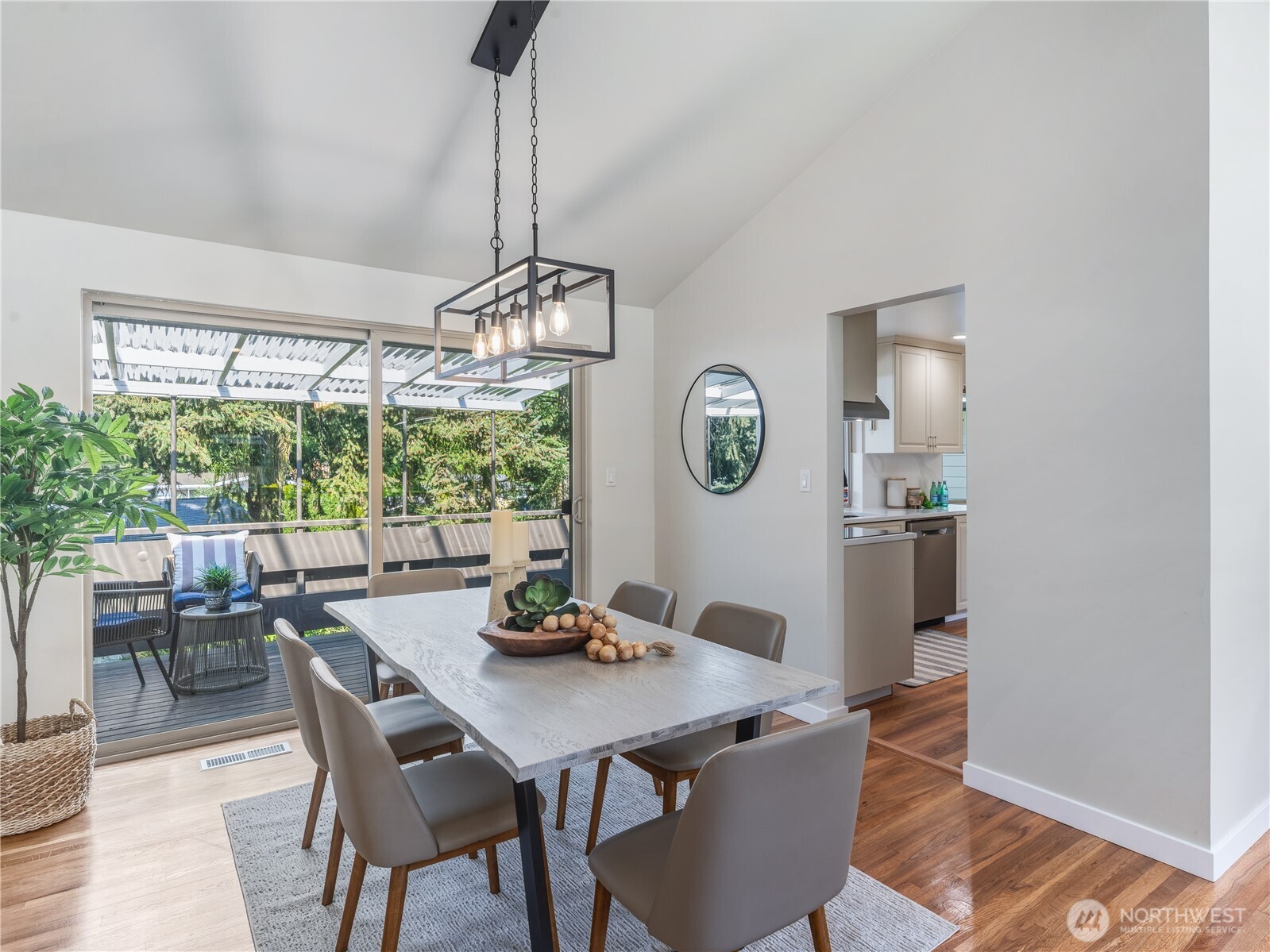 1035 147th Avenue SE, Bellevue, WA 98007