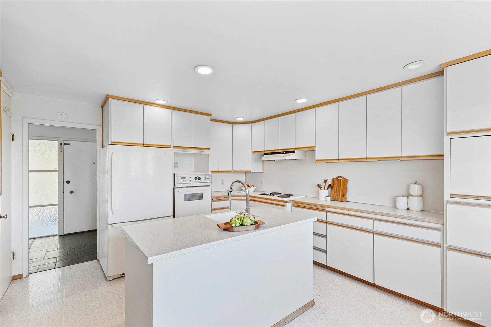 14508 SE 50th Street , Bellevue, WA 98006