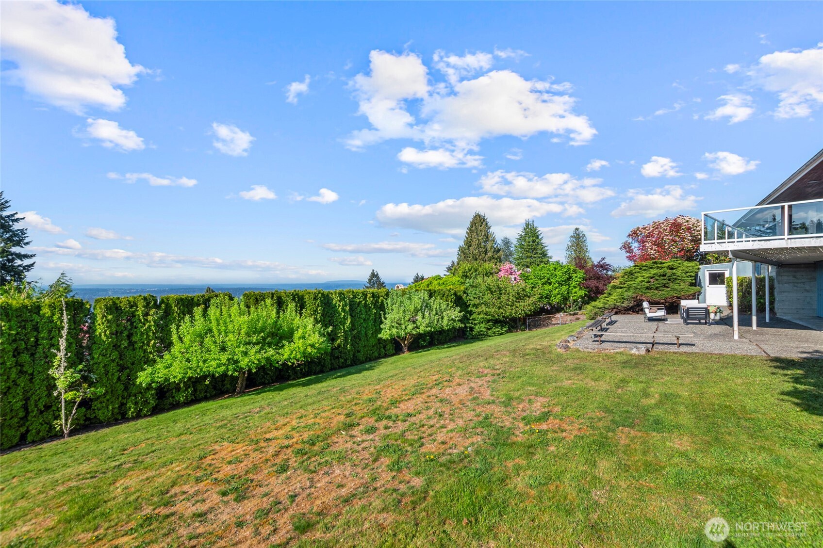 14508 SE 50th Street , Bellevue, WA 98006