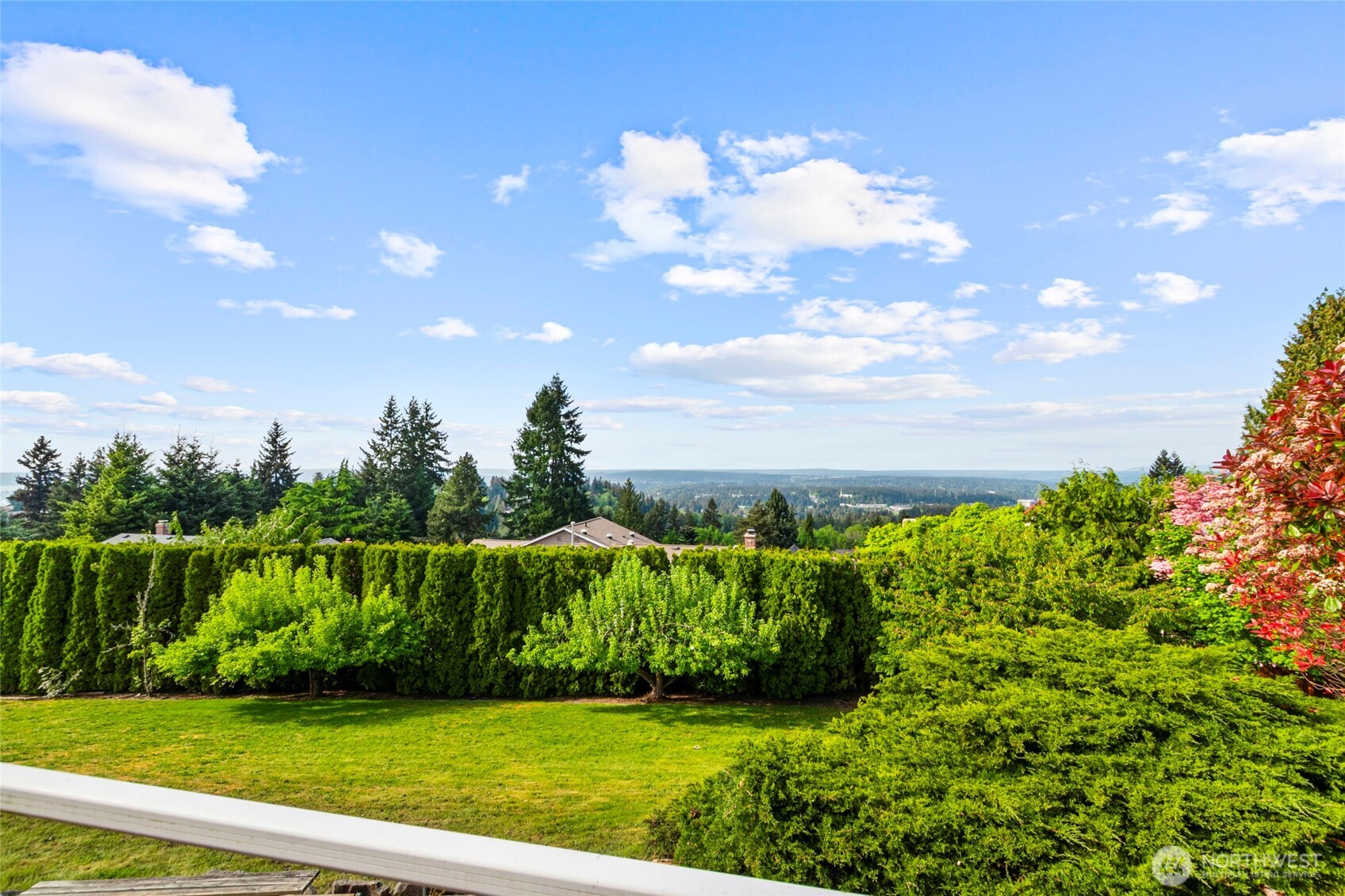 14508 SE 50th Street , Bellevue, WA 98006