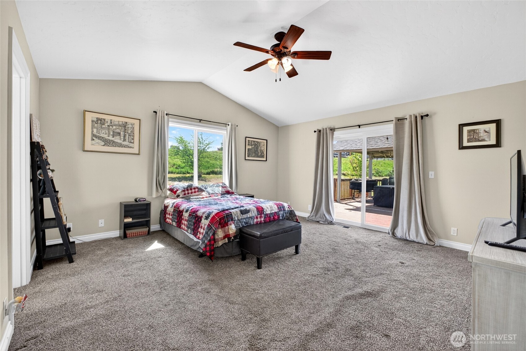 8949 Wilkensen Road SE, Yelm, WA 98597