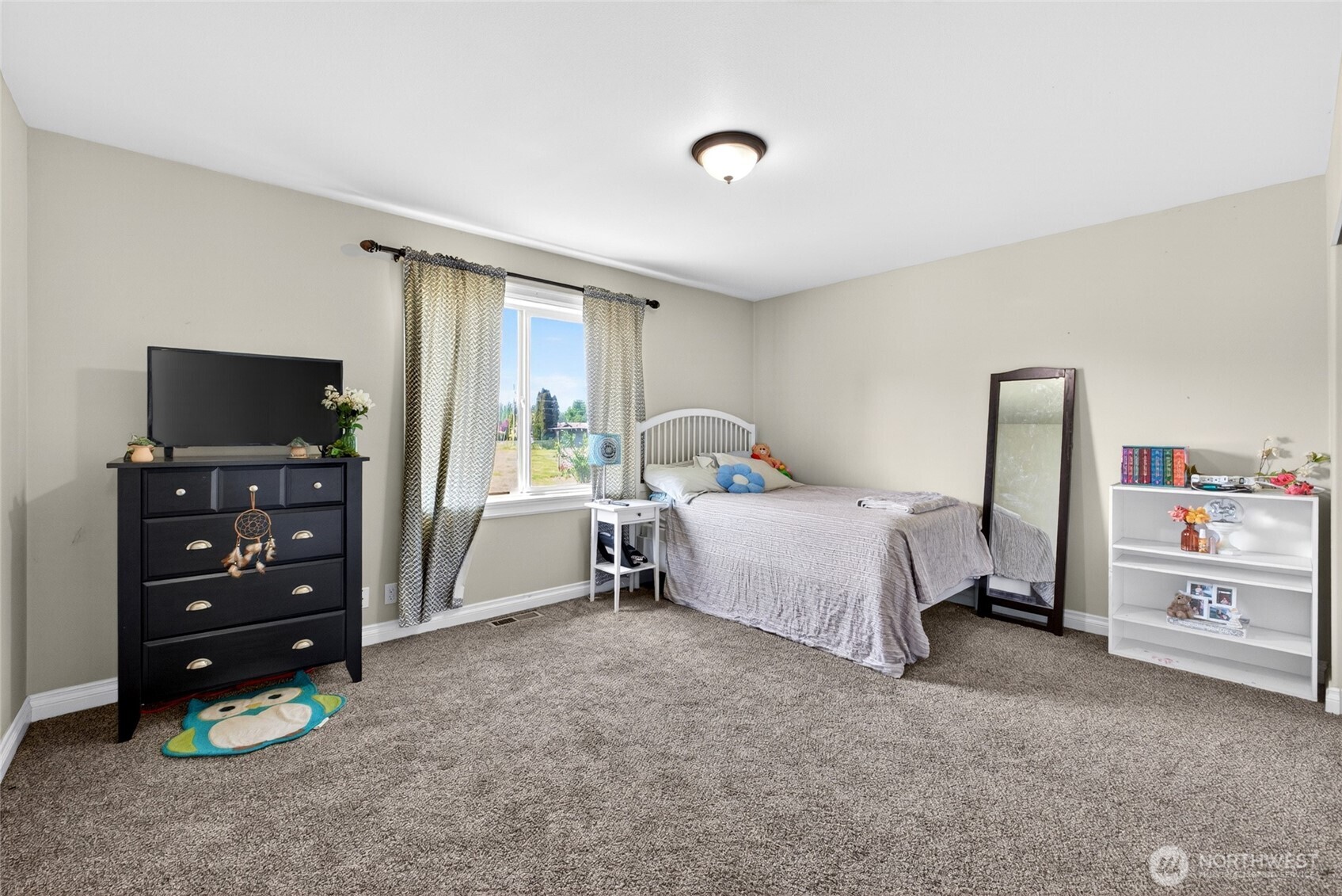 8949 Wilkensen Road SE, Yelm, WA 98597