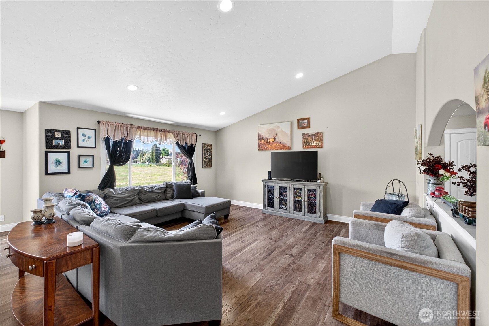 8949 Wilkensen Road SE, Yelm, WA 98597