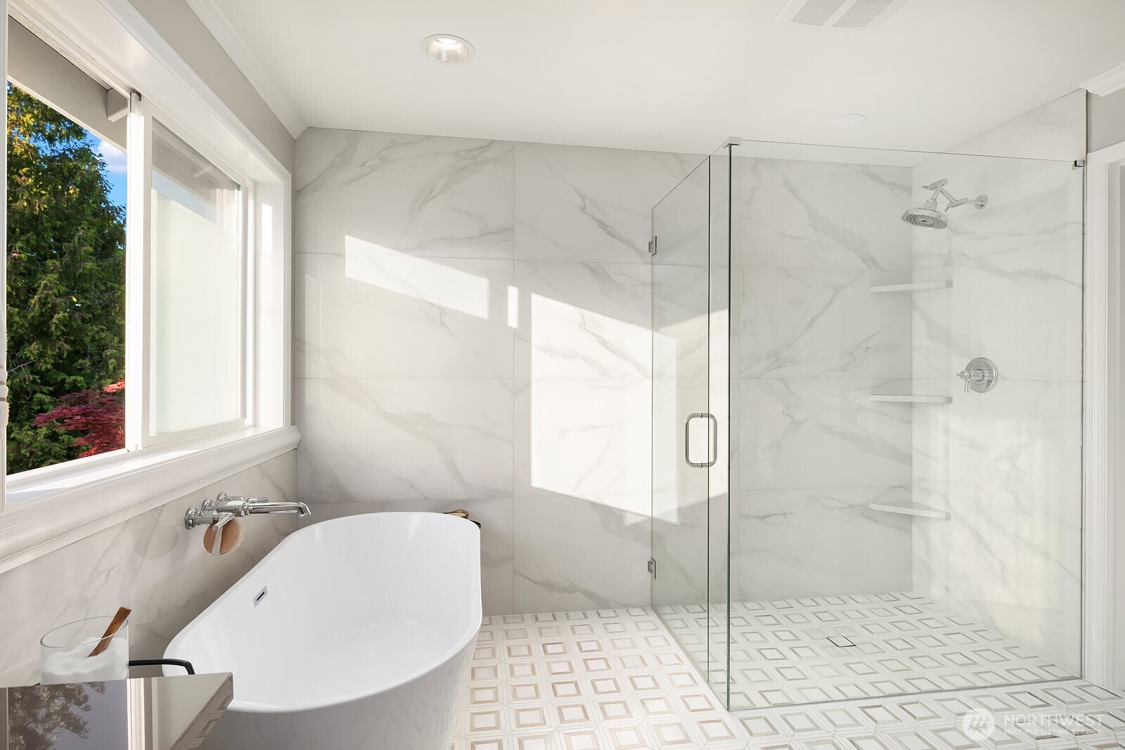 27212 SE 12th Place , Sammamish, WA 98075