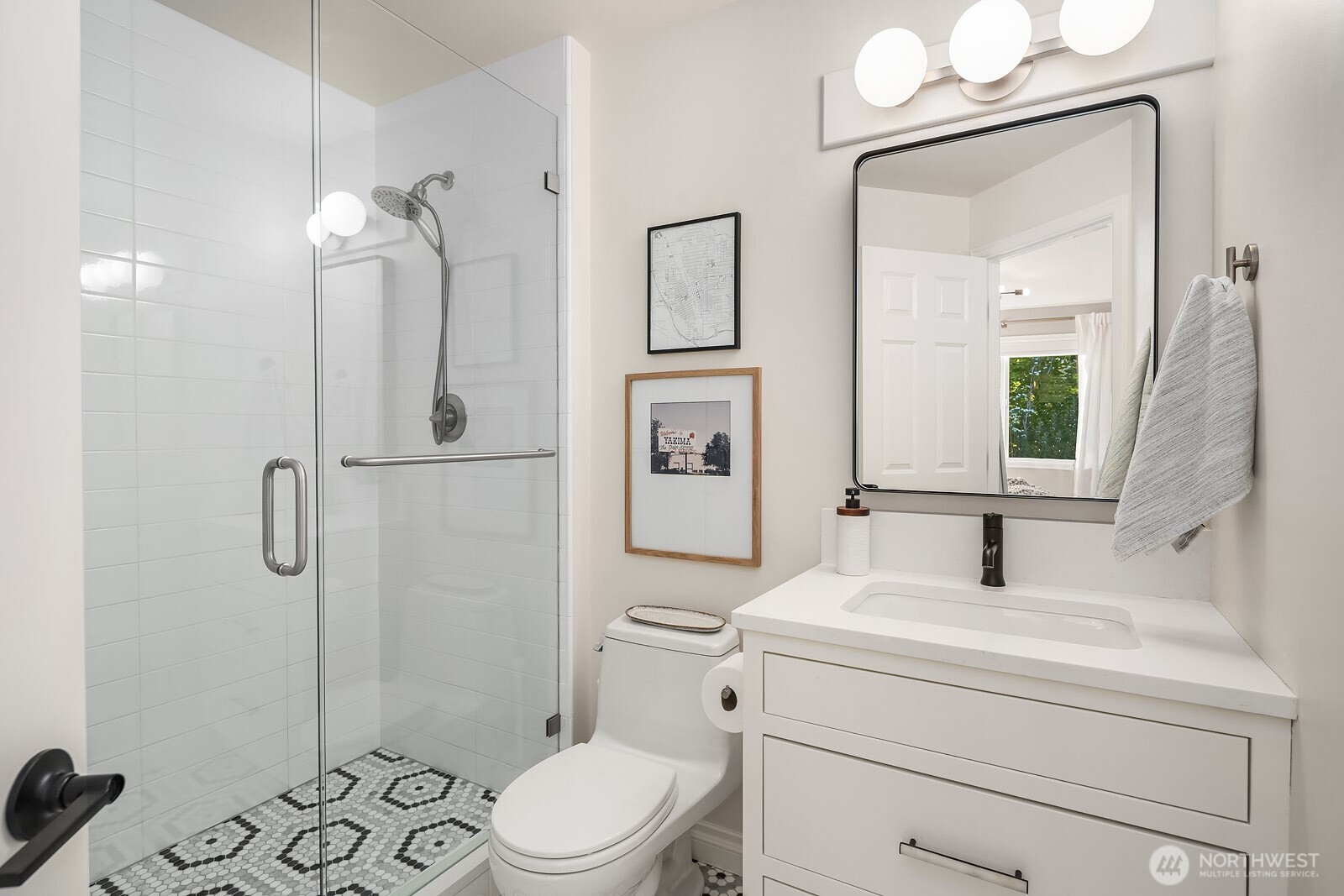27212 SE 12th Place , Sammamish, WA 98075