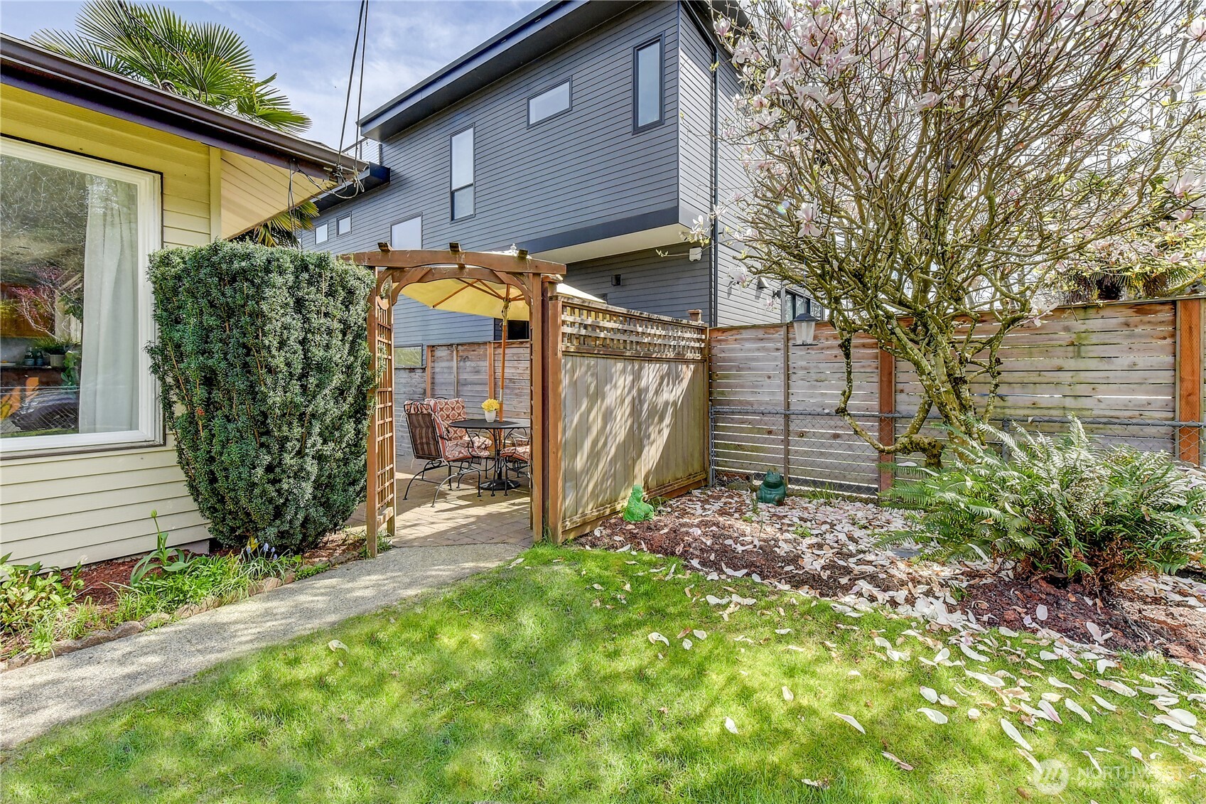 610 27th Avenue E, Seattle, WA 98112