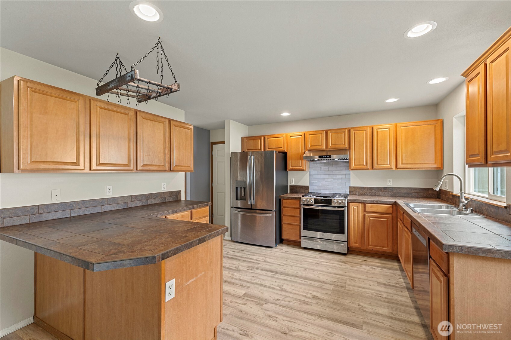 1232 NW Kathleen Drive , Oak Harbor, WA 98277