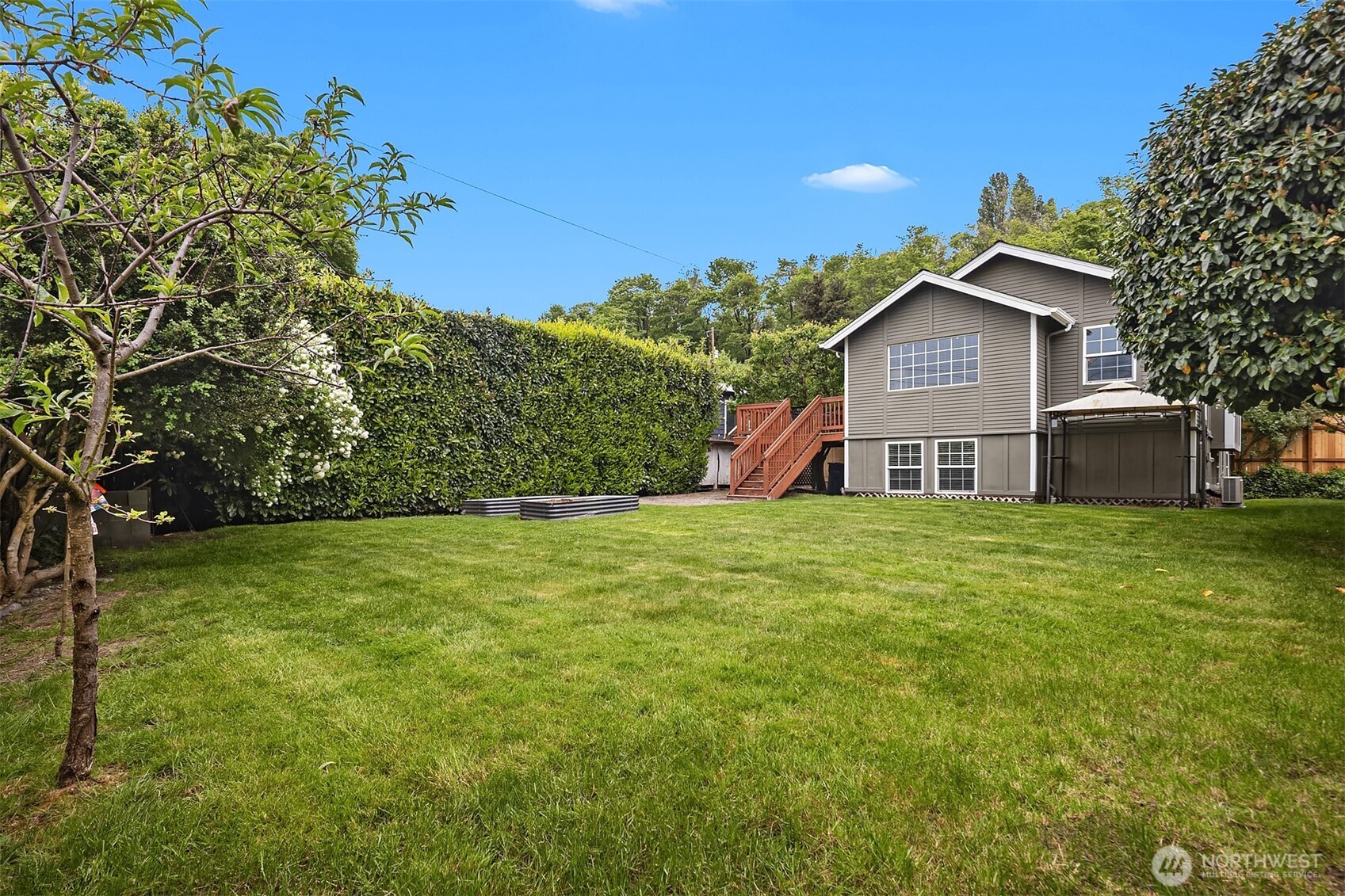 5519 18th Avenue S, Seattle, WA 98108