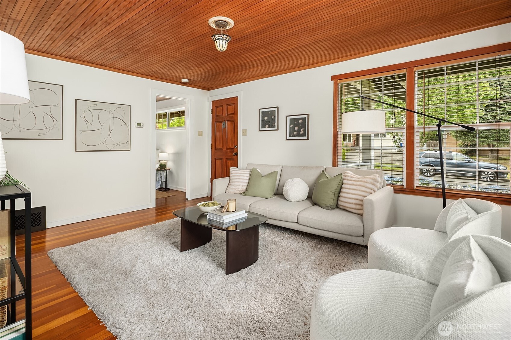 5519 18th Avenue S, Seattle, WA 98108