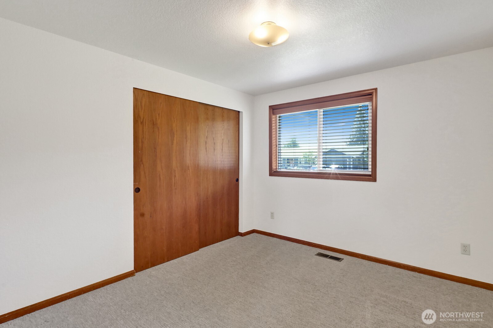 811 Vine Cir , Lynden, WA 98264