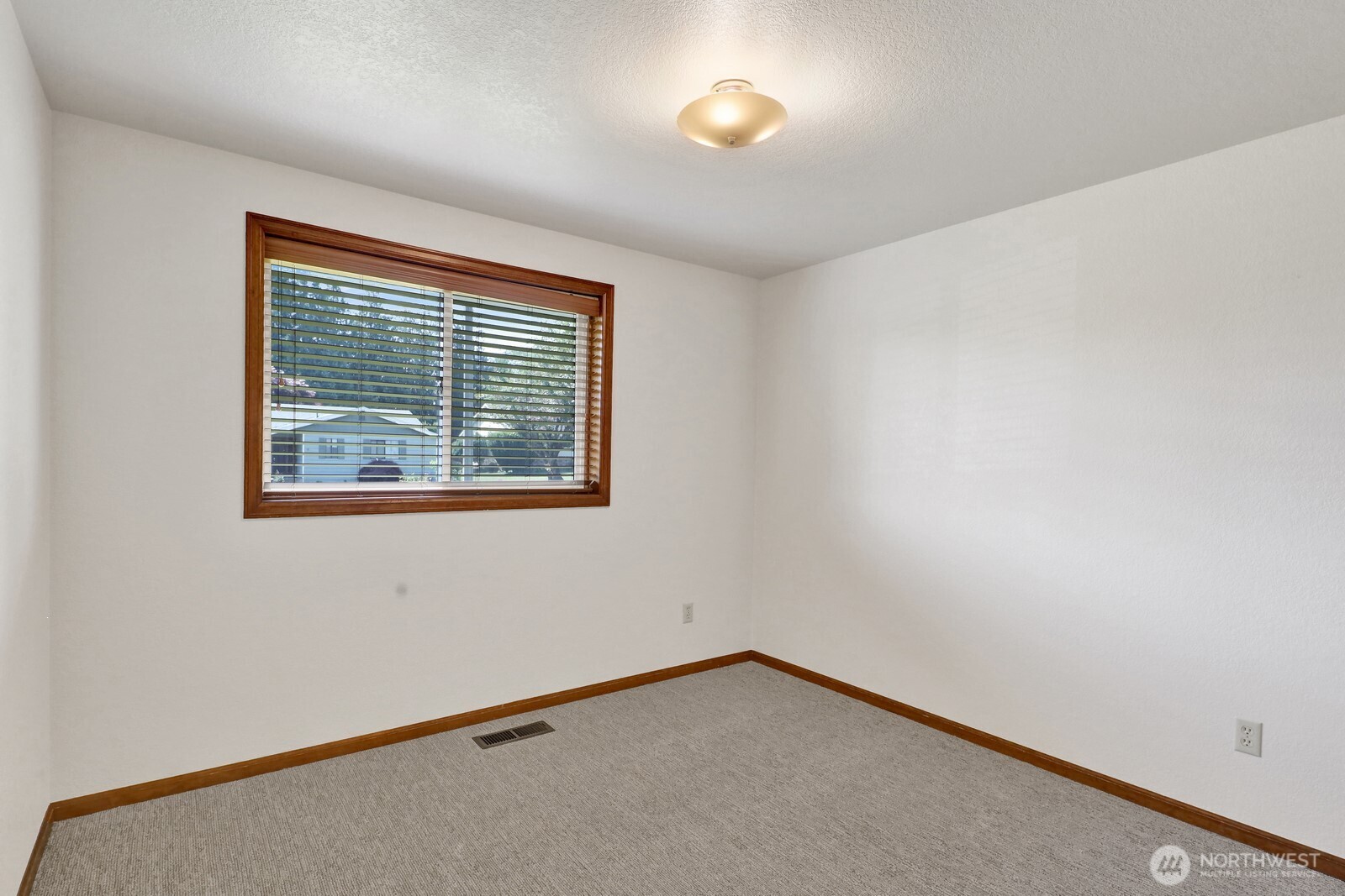 811 Vine Cir , Lynden, WA 98264