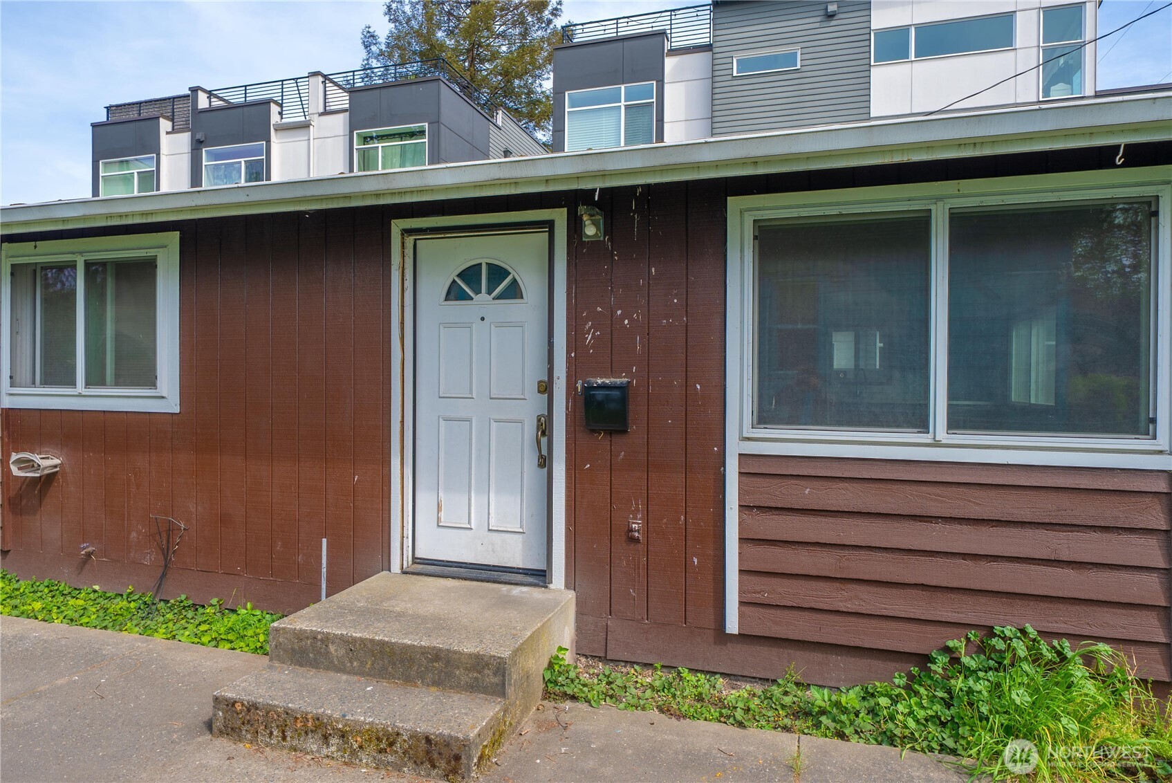 6919 Carleton Avenue S, Seattle, WA 98108