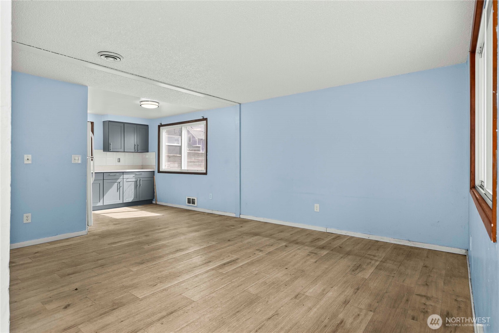 6919 Carleton Avenue S, Seattle, WA 98108