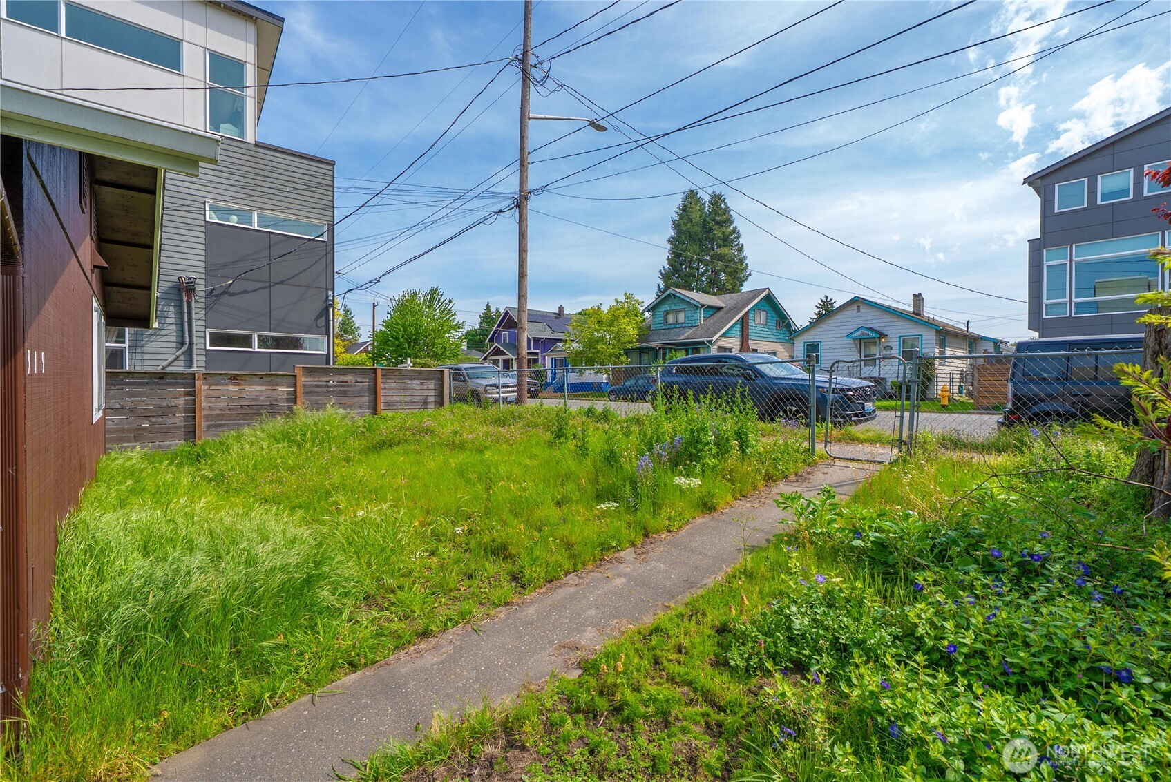 6919 Carleton Avenue S, Seattle, WA 98108