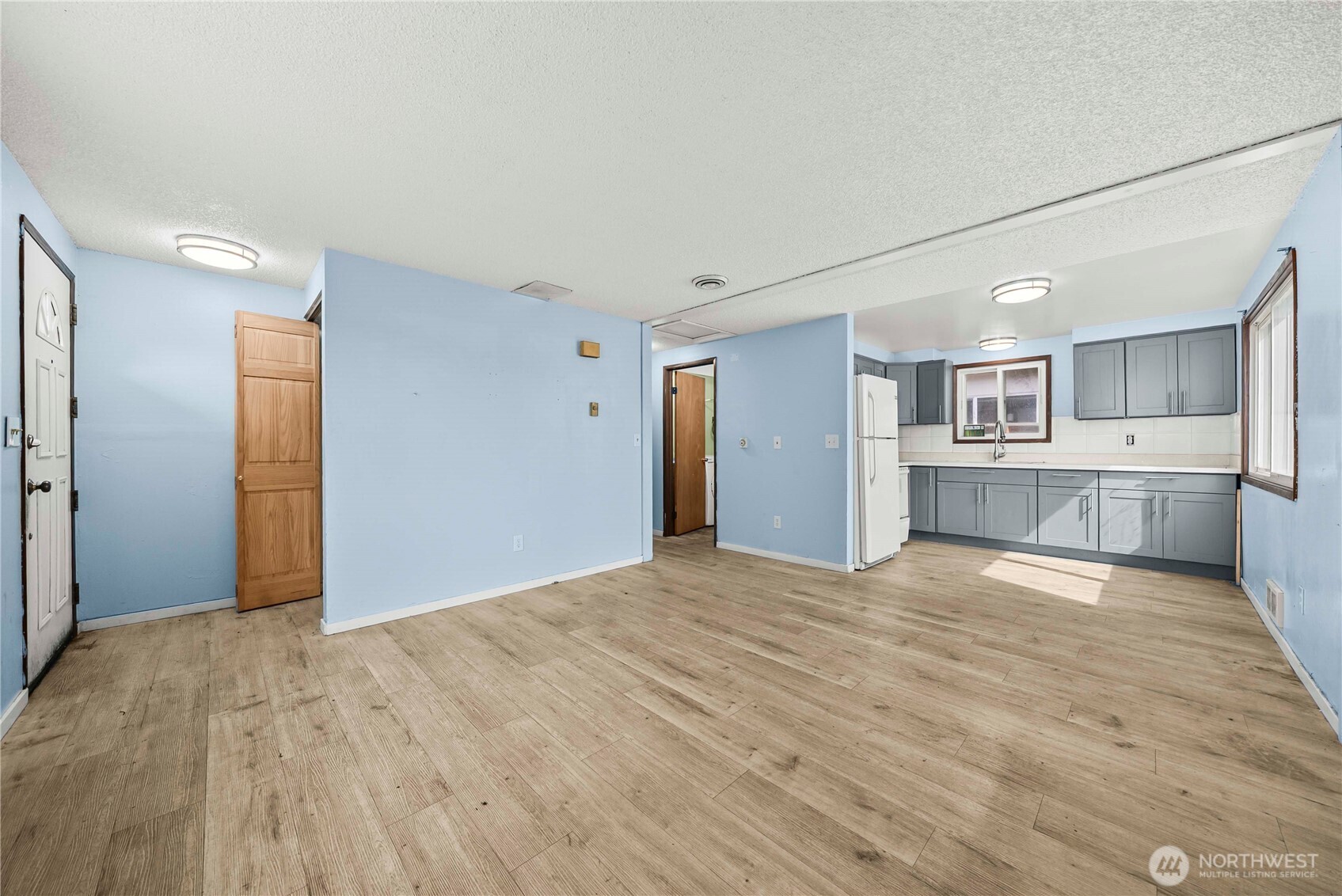 6919 Carleton Avenue S, Seattle, WA 98108