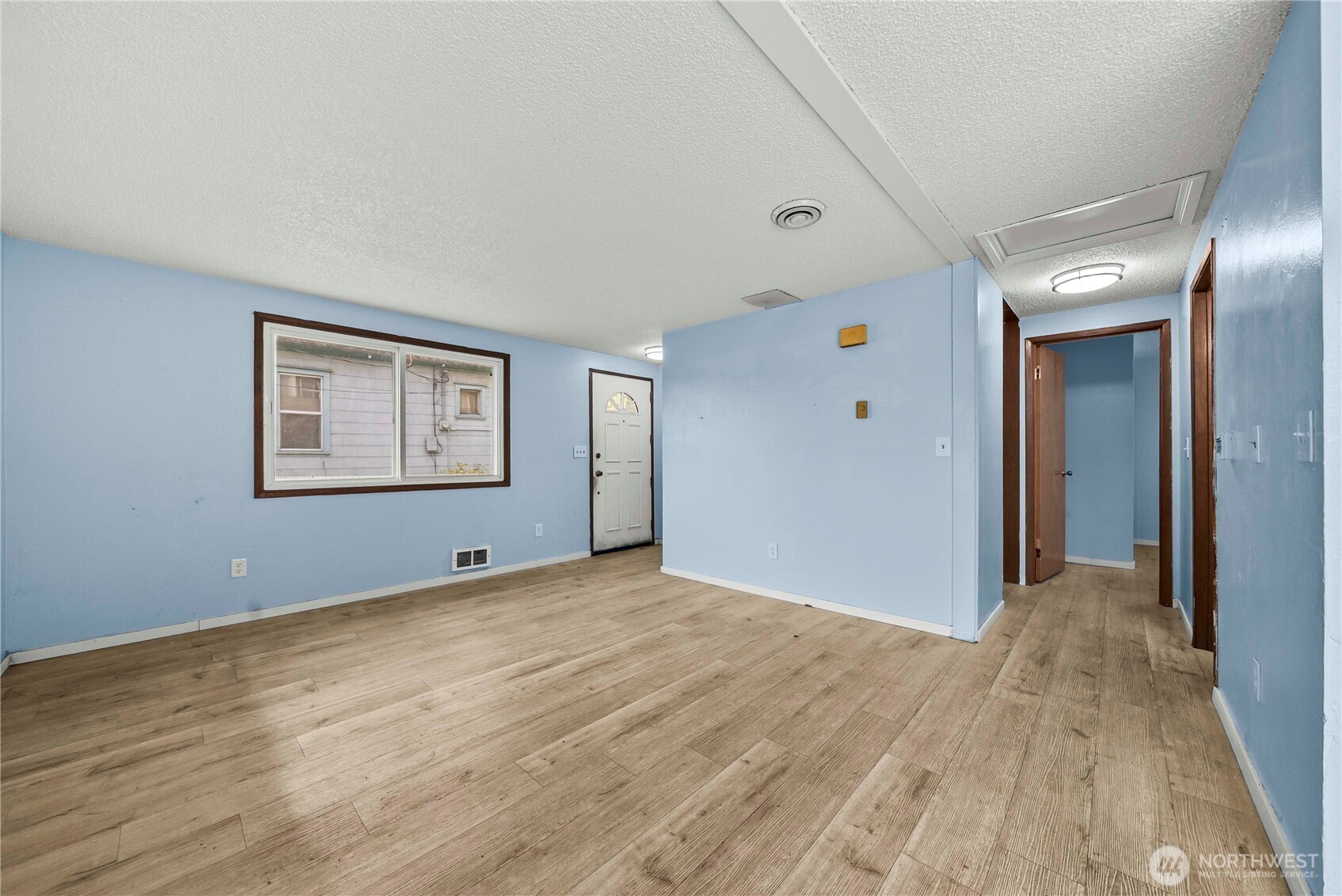 6919 Carleton Avenue S, Seattle, WA 98108