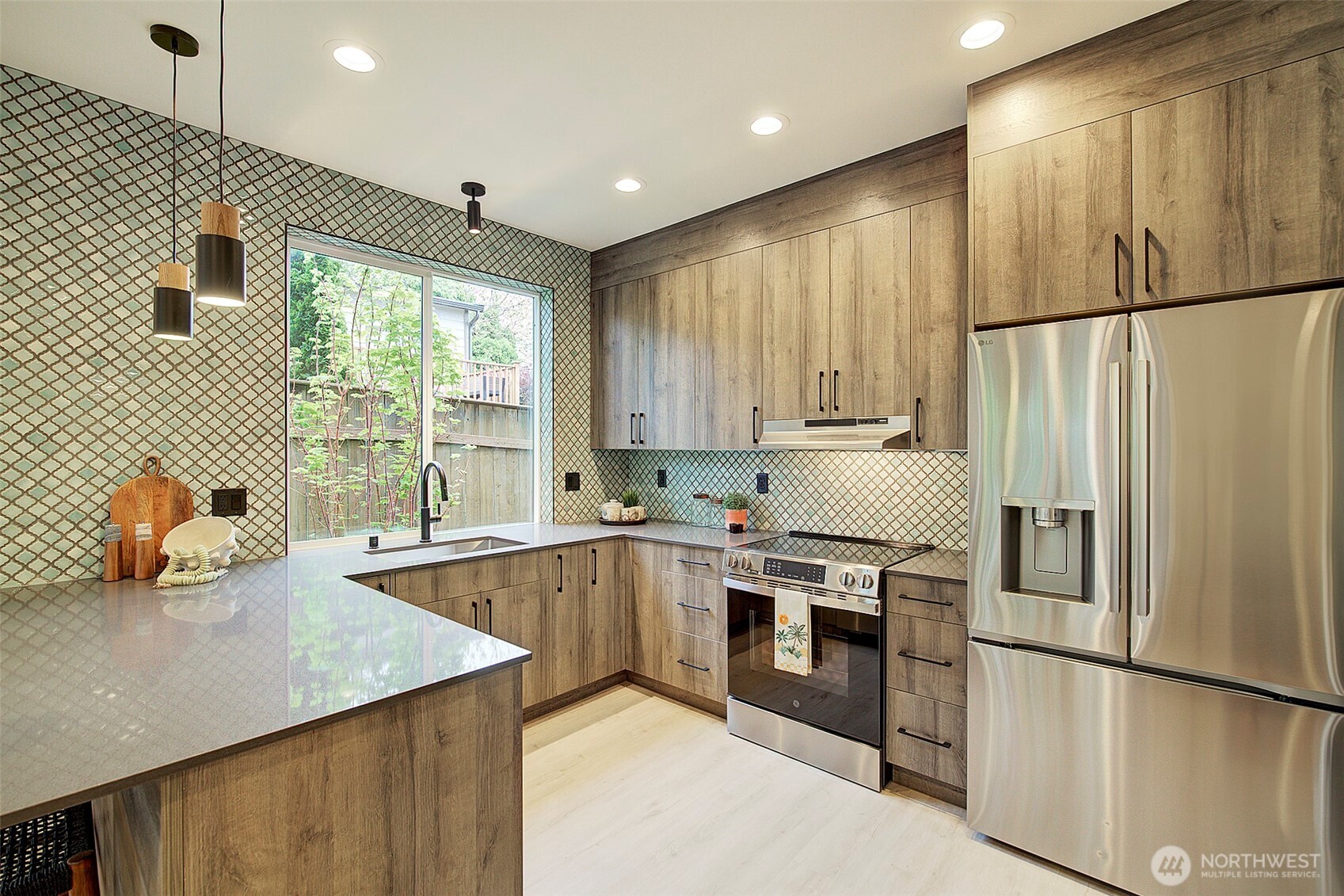 7912 34th Avenue SW, Seattle, WA 98126