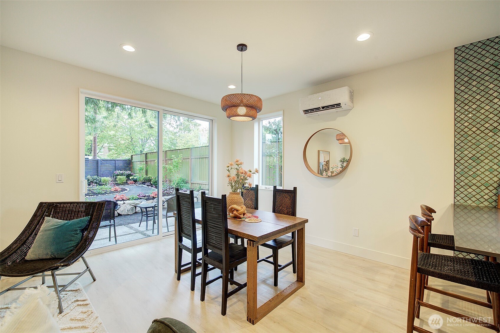 7912 34th Avenue SW, Seattle, WA 98126